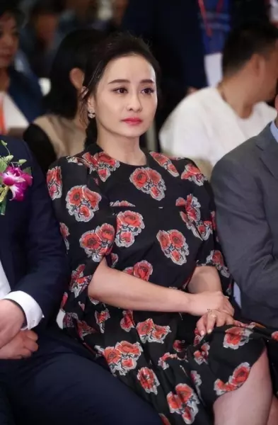 被女生排挤是我的命运是什么综艺(16)