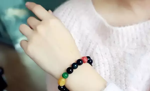 女人戴黑曜石的禁忌是真的吗(5)
