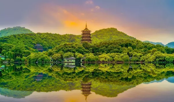 坚持者能在命运风暴中奋斗的意思(4)