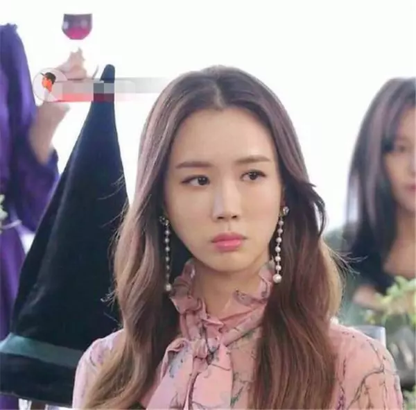 她的命运韩剧女主叫什么名字来着呢(17)