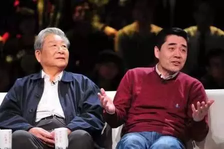 国家命运第六集拍桌子的老师是谁扮演的(32)