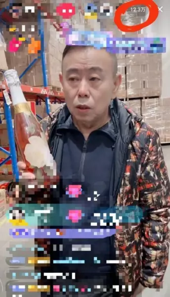 国家命运第六集拍桌子的老师是谁扮演的(3)