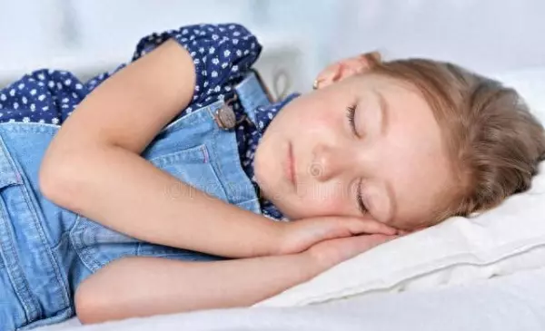 梦见算命的给我算命 女人梦见算命先生(1)