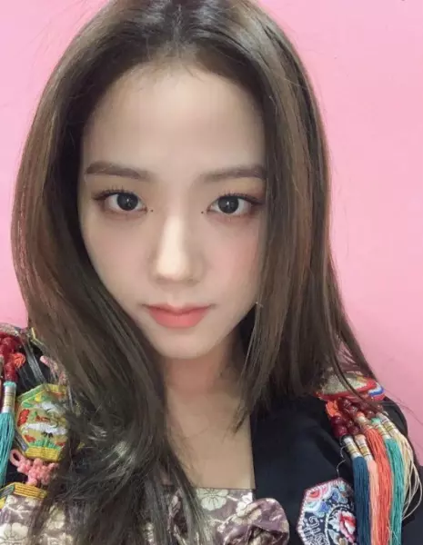 脸上什么地方的痣不能取(11)