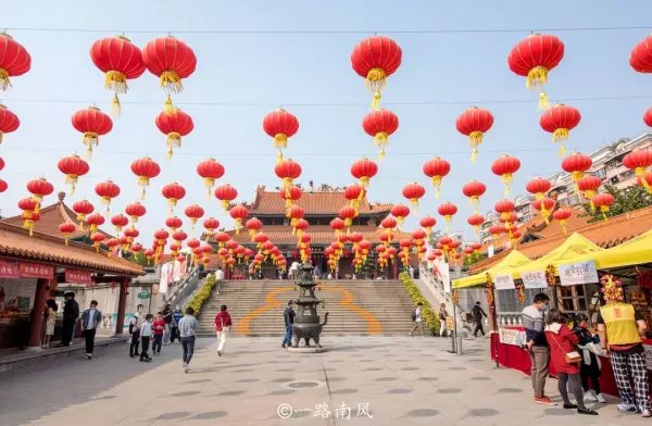 广州黄大仙外面第一家算命的准吗(1)