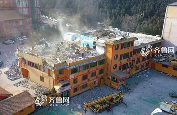 鱼翅皇宫大酒店为什么要拆(2)