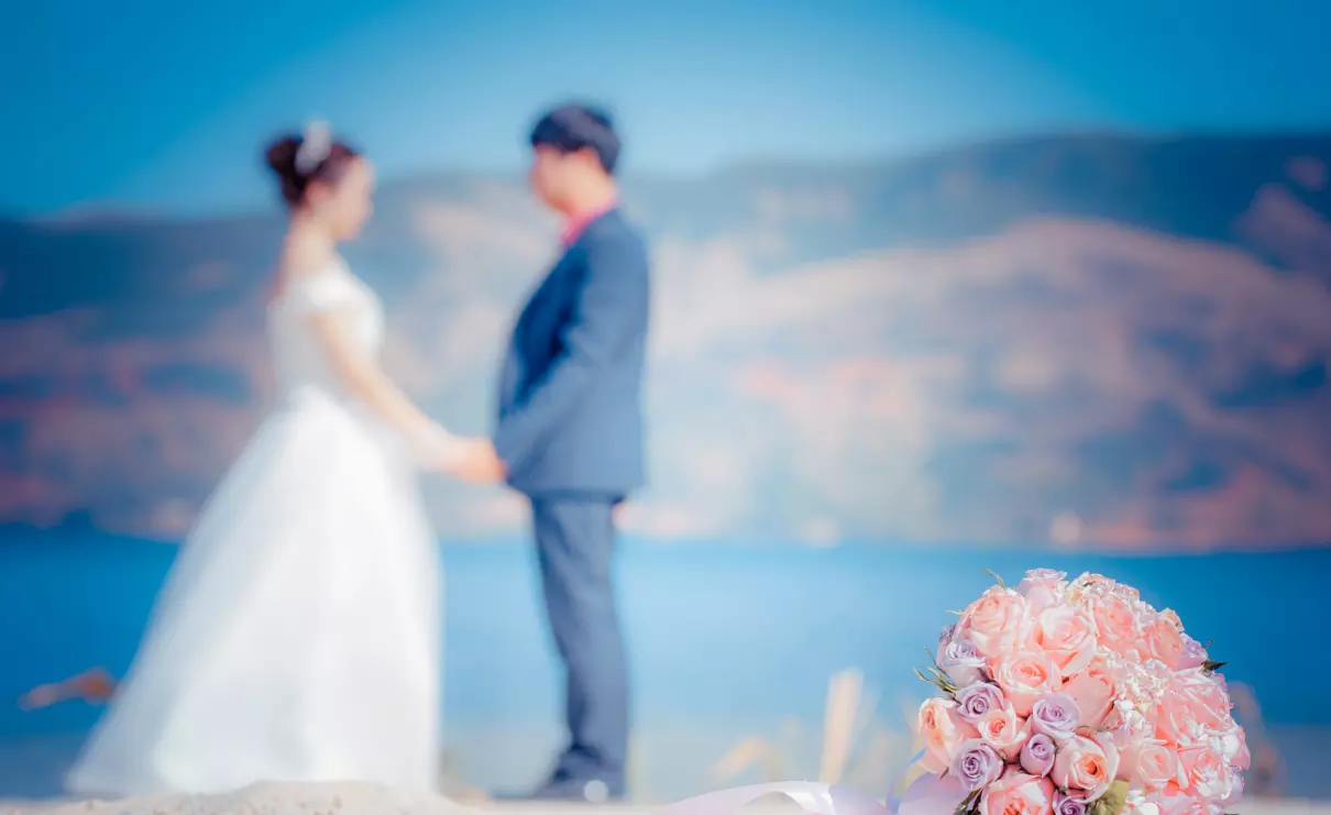做梦梦见别人结婚是什么征兆周公解梦(1)