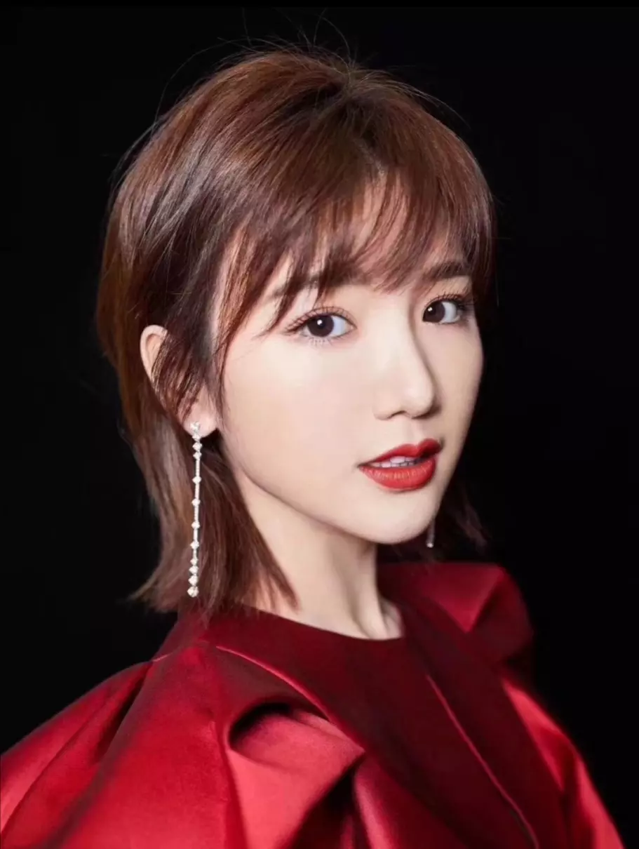 梦见自己把头发剪的很短什么意思啊周公解梦女人(2)