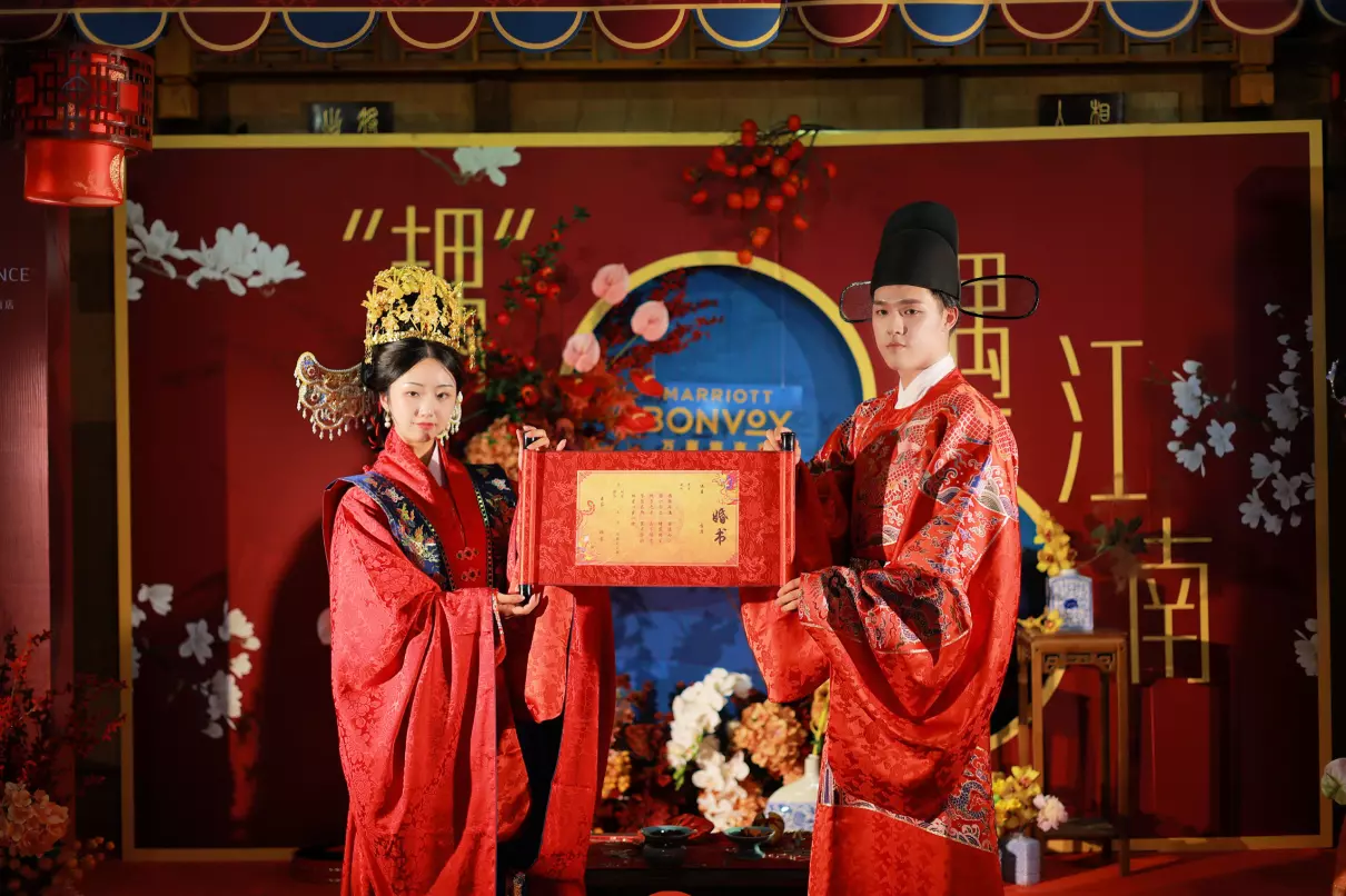 陈祥彬和万物生王艺璇结婚了吗(1)