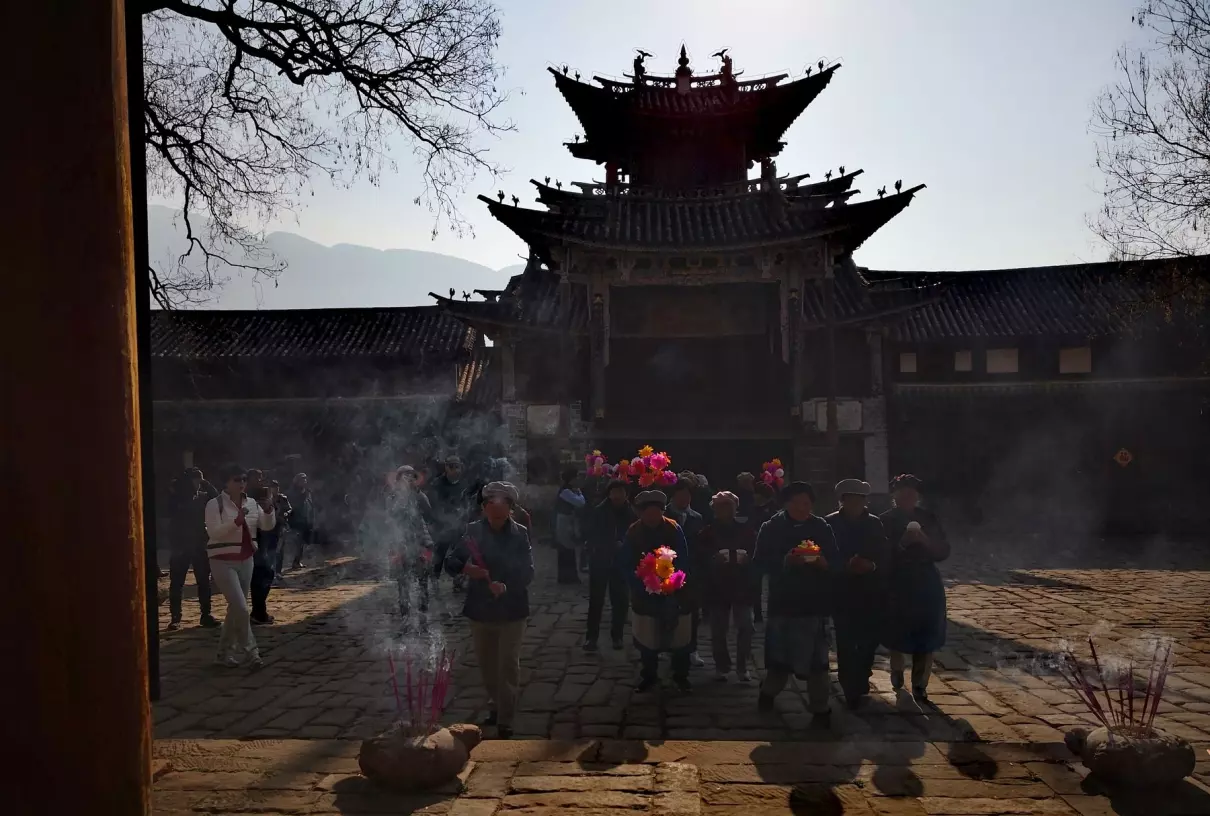梦见去寺庙里打坐好不好呢周公解梦(1)