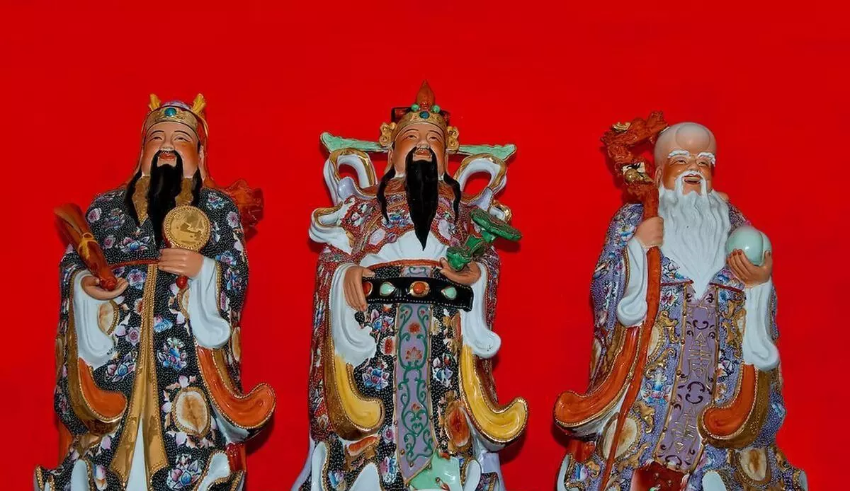 占卜宝剑代表什么生肖和动物有关系呢(2)