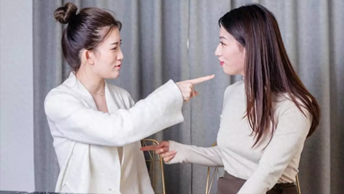 周公解梦梦见老公的妹妹要赶我走是啥意思呀(16)