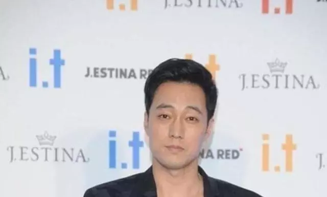 朴善怜穿着什么衣服(4)